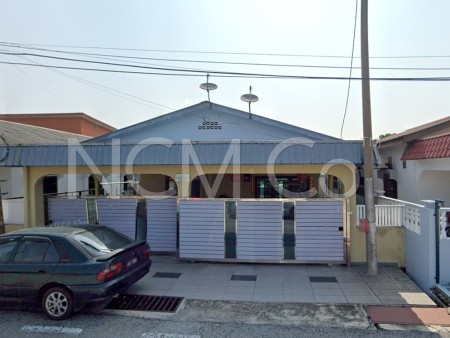 Bungalow House For Auction at Rawang