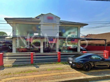 Bungalow House For Auction at Section 13