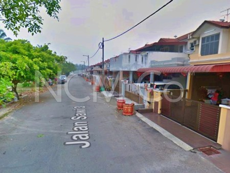 Terrace House For Auction at Jenjarom