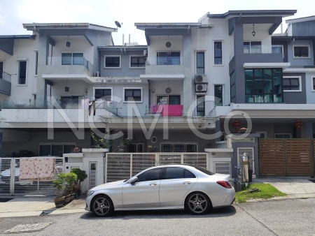 Terrace House for Auction