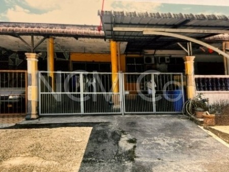 Terrace House For Auction at Taman Mentakab Indah
