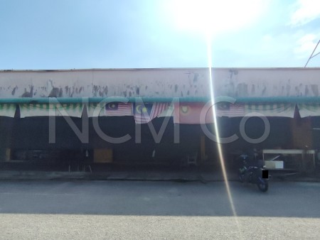 Shop For Auction at Taman Mutiara
