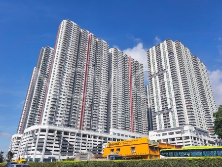 Serviced Residence For Auction at Razak City Residences