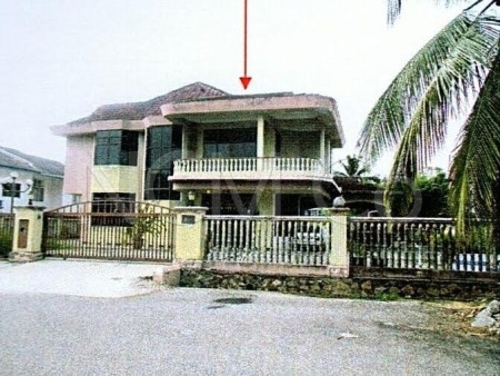 Bungalow House For Auction at Taman Indah Baru