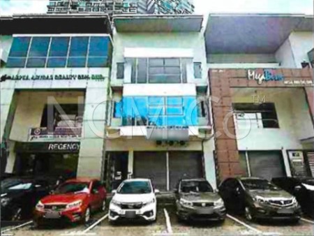 Shop For Auction at Taman Molek