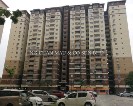 Apartment For Auction at Laguna Biru