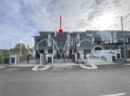 Terrace House For Auction at Kota Puteri