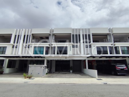 Terrace House For Auction at Klang