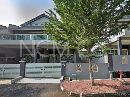 Terrace House For Auction at Taman Puncak Jelapang Maju