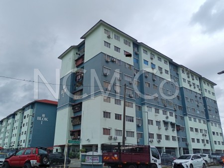 Apartment for Auction