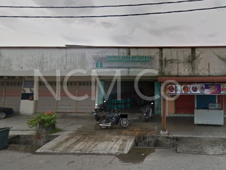 Shop For Auction at Taman Mahsuri