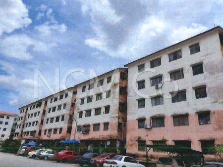 Apartment for Auction
