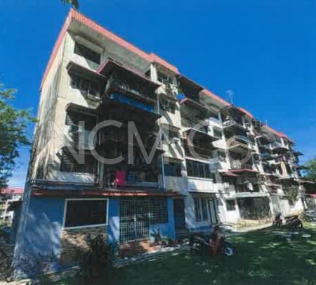 Apartment For Auction at Section 17