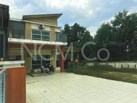 Semi D For Auction at Tiara Heights