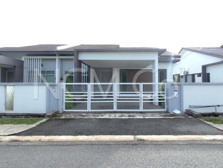 Semi D For Auction at Yarra Park