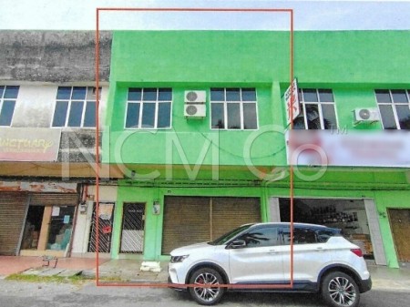 Shop For Auction at Taman Kami