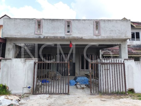 Terrace House For Auction at Taman Menara Maju