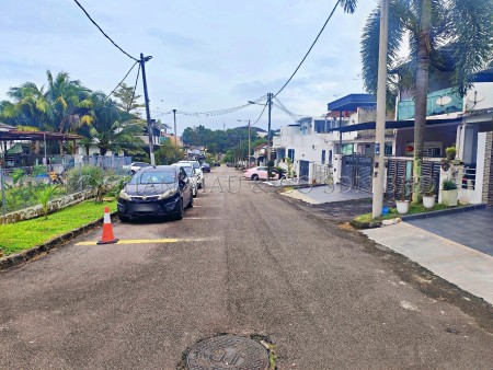 Terrace House for Auction