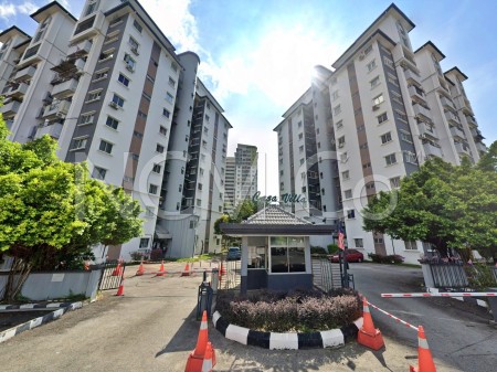 Condo For Auction at Casa Villa