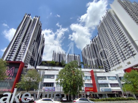 Serviced Residence For Auction at Lakeville Residence