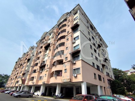 Apartment For Auction at Perdana Villa
