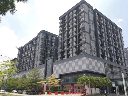 SOHO For Auction at Paramount Utropolis Suite