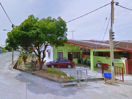 Terrace House For Auction at Hutan Melintang