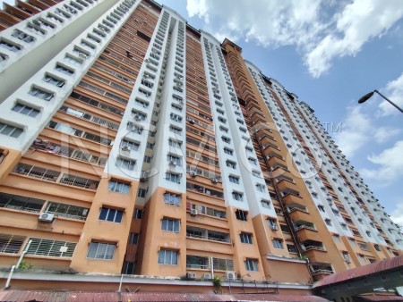 Apartment For Auction at Flora Damansara Apartment