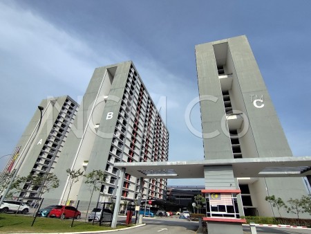 Apartment for Auction