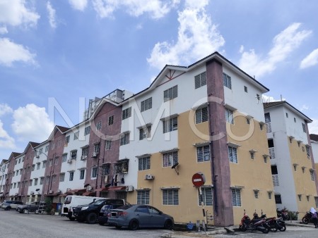 Apartment for Auction