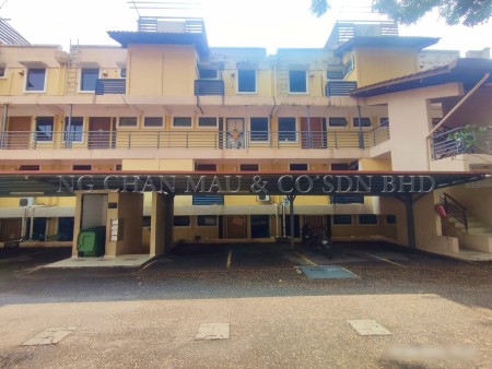 Terrace House For Auction at Cyberia SmartHomes