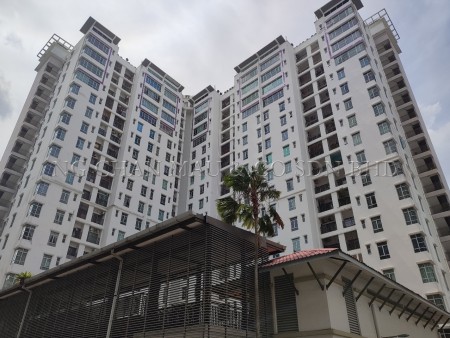 Serviced Residence For Auction at SuriaMas Suites
