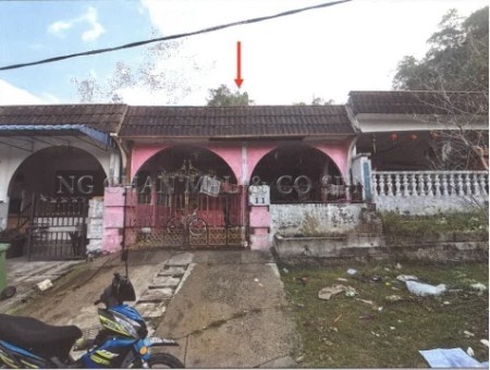 Terrace House For Auction at Taman Karak