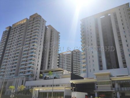 Condo For Auction at Paragon 3