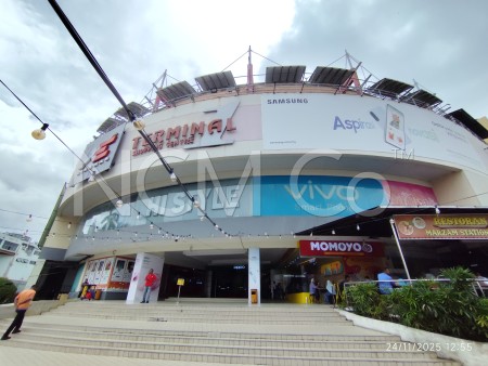 Shop For Auction at Terminal 1 Shopping Centre