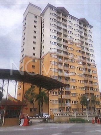Apartment For Auction at Puteri Bayu