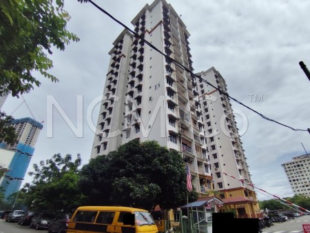 Apartment For Auction at Pangsapuri Taman LTAT