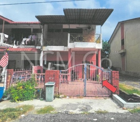 Terrace House For Auction at Taman Universiti Indah