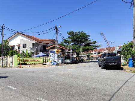 Terrace House for Auction