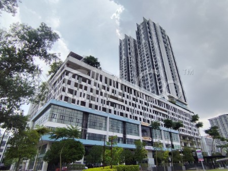 SOHO For Auction at Centrus Soho