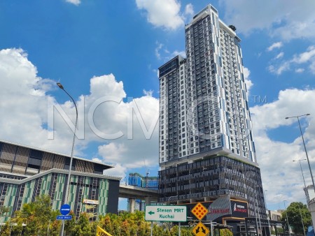 Apartment For Auction at Far East Residence