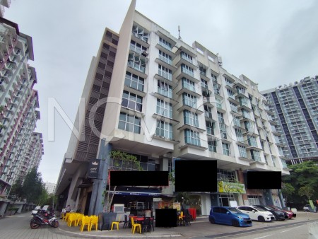 Shop For Auction at Pacific Place