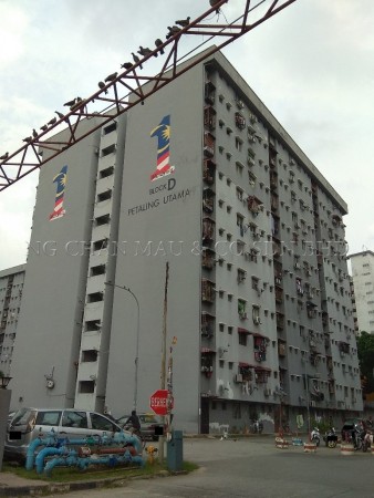 Apartment For Auction at Petaling Utama Flat