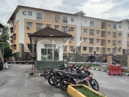 Apartment For Auction at Pangsapuri Raya