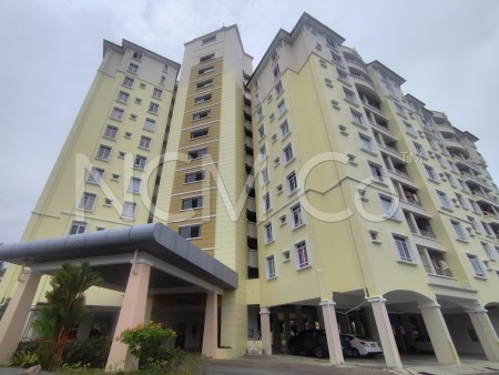Condo For Auction at Desaria Villa