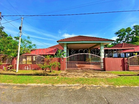 Bungalow House For Auction at Pasir Puteh