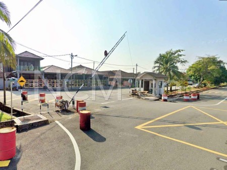 Semi D For Auction at Indera Mahkota 15