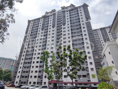 Condo For Auction at Bandar Sri Permaisuri