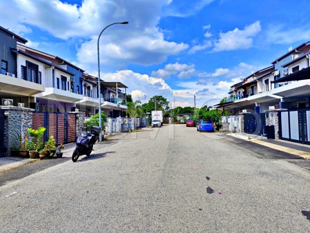 Terrace House for Auction