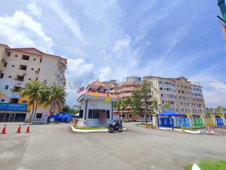 Apartment for Auction